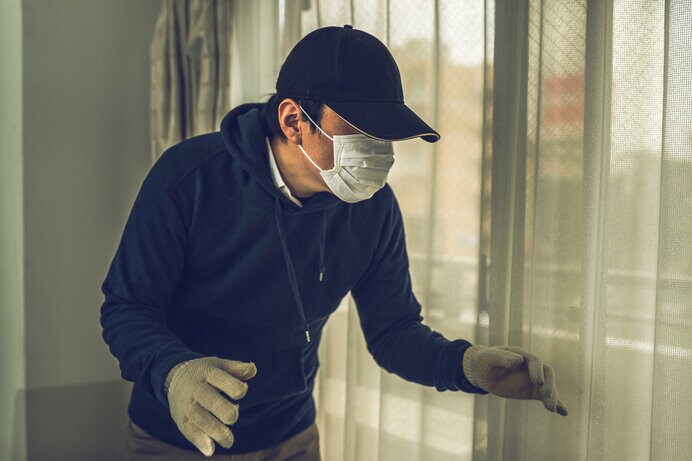 空き巣の件数は減っていても住宅は常に危険にさらされています