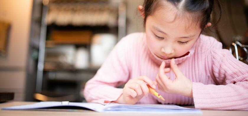 コツコツ続けるためには、子どものやる気を折らないことが大切。※写真はイメージ　(c)GettyImages