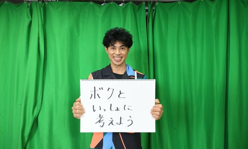 小島よしおさん（写真／松永卓也＝写真映像部）