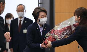 橋本聖子新会長のキス問題 同性愛公表の議員が指摘する問題点