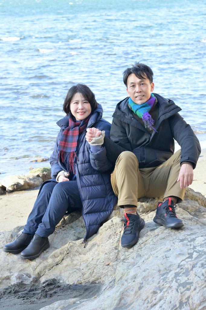 浅野佳代さんとアサノタカオさん（撮影／篠塚ようこ）