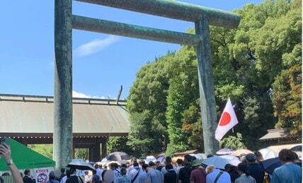 【終戦の日ルポ】靖国神社は炎天下に約100メートル「2時間待ち」の参拝の列…　様々な声が交錯する「戦後」