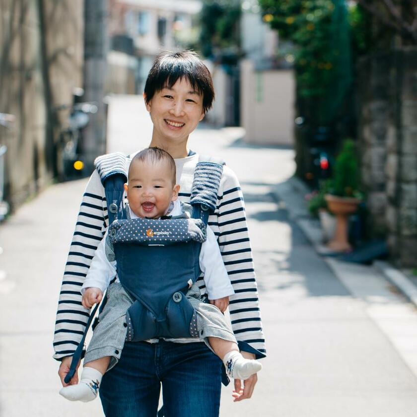 博士課程在学中、子どもを連れて大学に（小野悠さん提供）