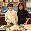 〈見逃し配信〉他人の前で「動けなくなる」障害と生きる17歳少女と母の挑戦 お菓子工房が話題となるも新たな困難が…