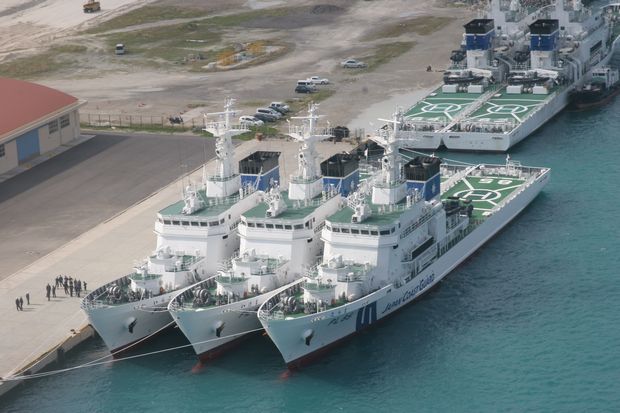 沖縄・石垣島に停泊する海保の巡視船。港を確保するのも容易ではない（写真：海上保安庁提供）