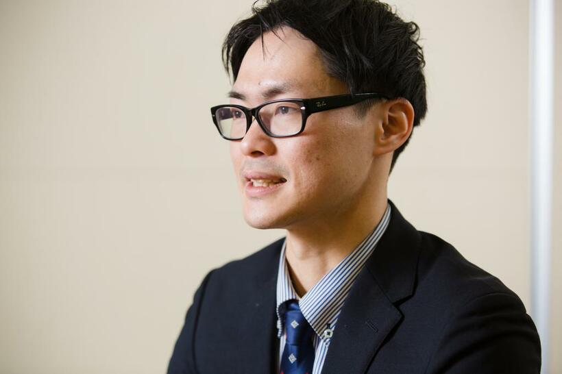 受験勉強をしながら働いていた会社では、全社1位の営業成績を残した（撮影／写真部・高橋奈緒）