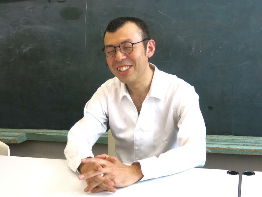 お笑いコンビ「ジョイマン」の高木晋哉さん(撮影/中西正男)
