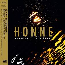 UK新鋭・ホンネのデビュー作はエキゾチックなロマンスを端正なエレクトロ・ソウルに昇華した一枚（Album Review）