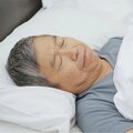 寿命を縮めてしまう睡眠は? 8時間以上布団のなかにいると60歳以上は死亡率増加 医師が対処法を解説
