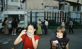 「ファインダーを通して見た日本は激変していた」 香港出身の写真家・ERICが見た20年ぶりの日本