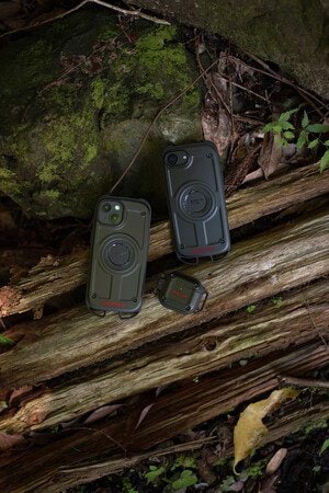 写真・図版(1枚目)| 【BRIEFING×ROOT CO.コラボレーション】MagSafe対応のカラビナループ付きiPhone16e・13/14/15用ケースとAirPods第四世代対応のケースを販売開始