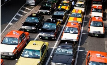 「3日で取れる」タクシー免許 本当に大丈夫? 関係者が「理解できない」とあきれるその理由とは