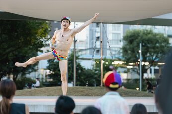 「子どもの疑問や悩みにどう答えるべき?」 数々のお悩み相談を受けた小島よしおさん流回答法とは?