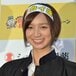 39歳「芹那」ひもビキニ、おなかチラ見せも披露　テレビから消えても“暴露キャラ”に走らぬ「信用度」