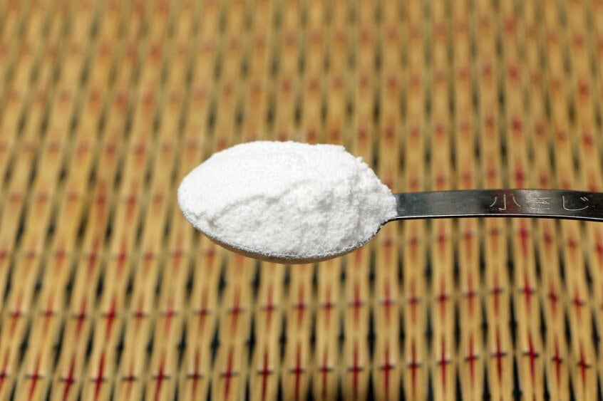 味の素「お米ふっくら調理料」。ベーキングパウダーのようだ=米倉昭仁撮影
