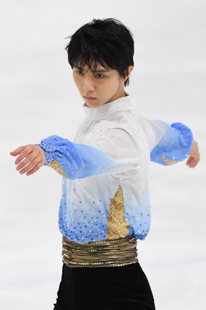 羽生結弦選手（２３）／仙台市生まれ。２０１４年ソチ五輪金メダル。今季はＧＰシリーズロシア杯で２位。１１月のＮＨＫ杯を公式練習で転倒、負傷し欠場。全日本も欠場したが、２度目の五輪出場が決まった　（ｃ）朝日新聞社