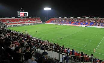 W杯控える「ラグビーの聖地」、改修で魅力増す一方“おもてなし不足”も