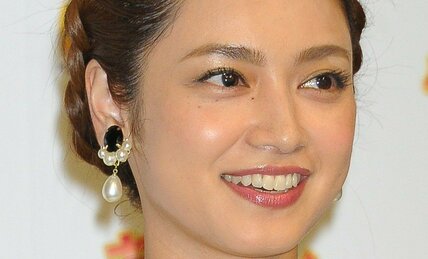 〈2024年上半期ランキング　スポーツ編6位〉大谷妻「真美子さん」のロールモデルに？　夫・長友を支える「平愛梨」の“メンタルモンスター妻”っぷり