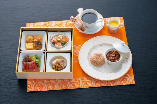 下りの「さぬきこだわり食材の洋風料理」は5600円。上りと下りで和洋を楽しめる演出が心憎い