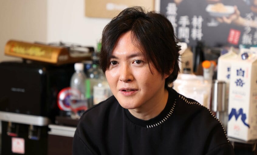 料理研究家のリュウジさん(撮影・松永卓也/朝日新聞出版写真映像部)