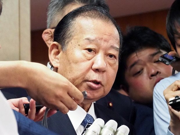 「都民と国民のみなさんの審判を厳粛に受け止め、反省すべき点は大いに反省し、党勢回復に全力を尽くしてまいりたい」と語った二階俊博幹事長(撮影/西岡千史)