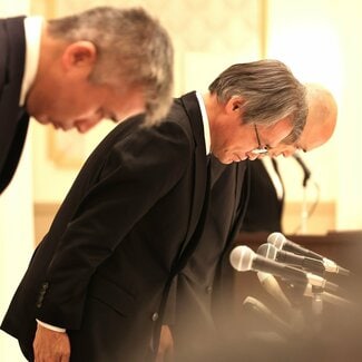 ついに「いじめ件数」が刑法犯を超える異常事態に 「宝塚」事件でも露呈した“いじめた側”への配慮