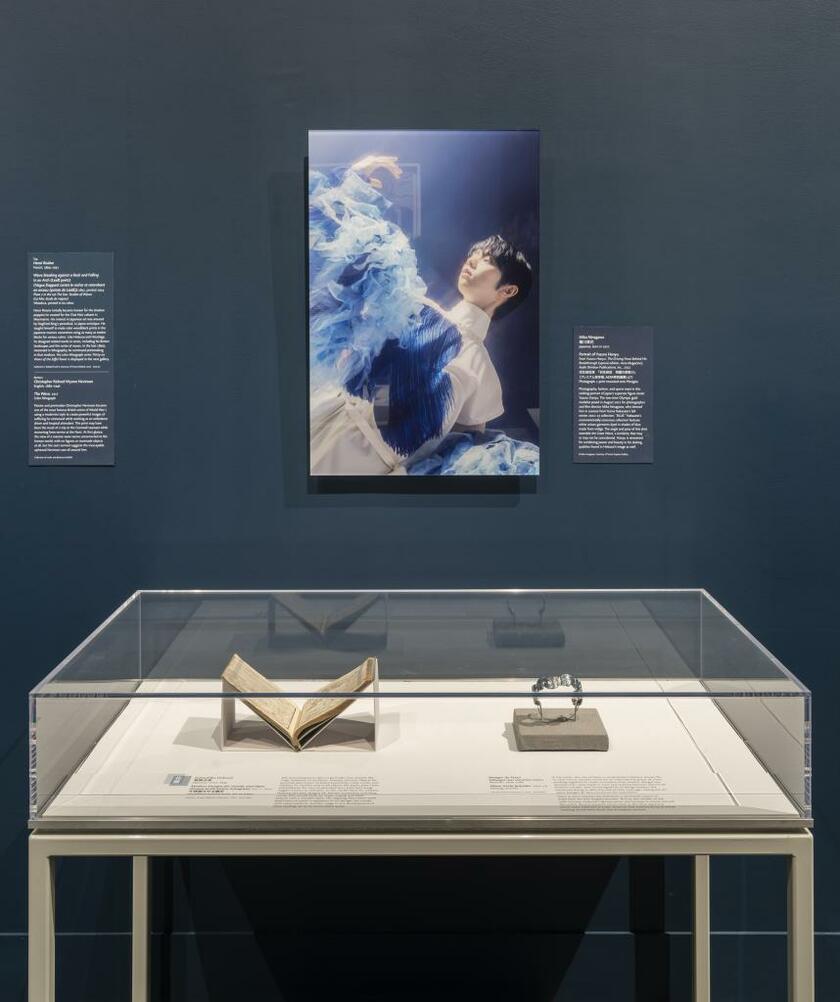 ボストン美術館に展示された蜷川実花さん撮影の羽生結弦さんの写真　（ｃ）　Ｍｕｓｅｕｍ　ｏｆ　Ｆｉｎｅ　Ａｒｔｓ，　Ｂｏｓｔｏｎ