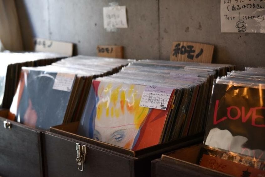 PINK MOON RECORDS(写真/掛祥葉子)