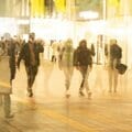 生きるために「風俗」で副業 手取り月16万円、4人の子持ち40代シングルマザーの覚悟