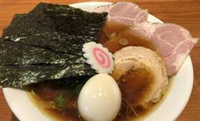 なぜこの立地で? 住宅街に「ポツンと一軒のラーメン屋」が大人気店に成長したワケ