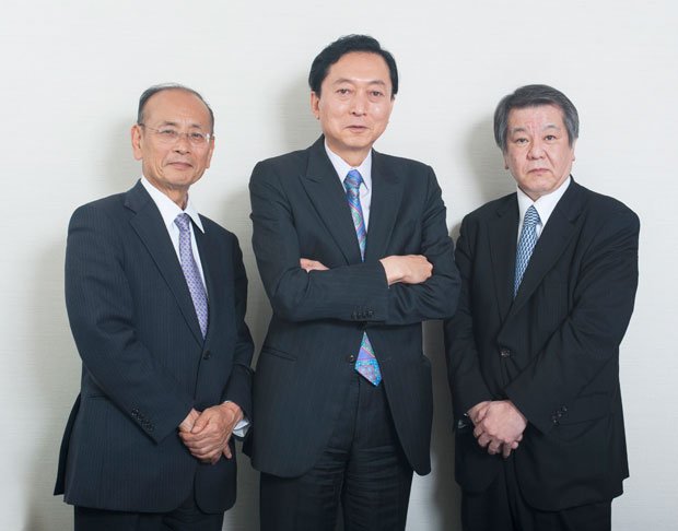（左から）孫崎享さん、鳩山由紀夫さん、木村三浩さん（撮影／横関一浩）