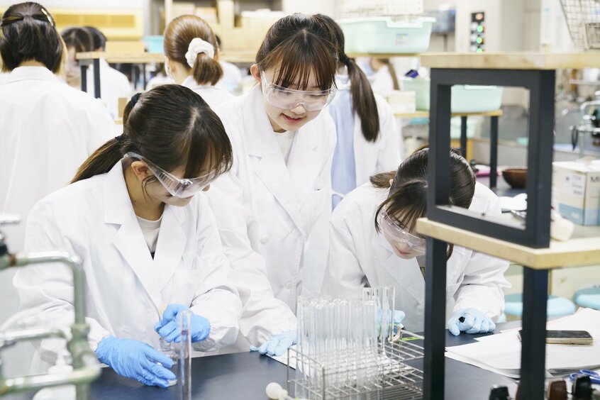日本女子大学が2025年に新設した食科学部。家政学部から独立した。21年に全学部が都心の目白キャンパスに集まり、人気上昇中。23年には国際文化学部も新設(撮影/岡田晃奈)