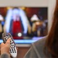 「オモウマい店」「SASUKE」 放送100年のテレビ局はコンテンツで地方から全国、世界へ?