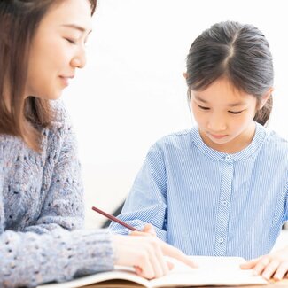 中学受験の最初のハードル「塾選び」のコツを専門家が指南 使う教材や宿題量もチェックすべき