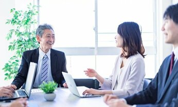 変化する「ハラスメントの境界線」に戸惑い 職場で「敏感」8割、一方「逆パワハラ」問題も