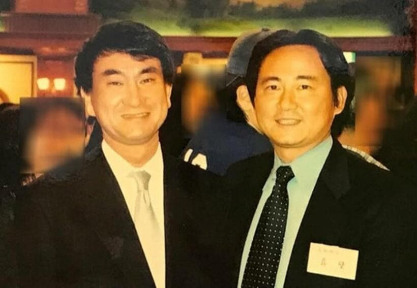 湘南ベルマーレの眞壁潔会長（右）と河野氏。画像を一部加工しています（画像＝眞壁氏提供）