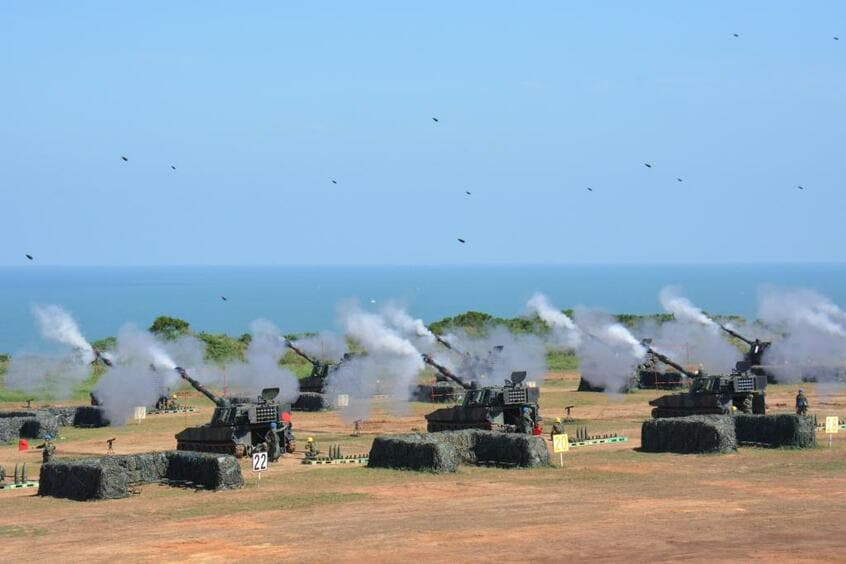 中国軍の侵攻を想定した台湾軍の演習の様子