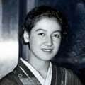 昭和の伝説的女優・原節子の素顔 泥まみれの野菜を抱え大家族を支えながら、ピカピカの民主主義を演じた