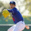 〈ついにメジャー初勝利〉佐々木朗希は「2ケタ以上勝つためには時間が必要」 メジャー「16人の侍」を元メジャーリーガー・小林雅英氏が分析