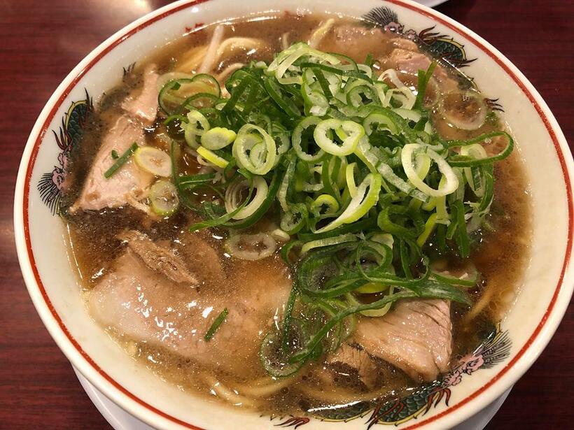 京都の老舗「本家 第一旭」のラーメン（700円）は著名人にファンも多い（筆者撮影）