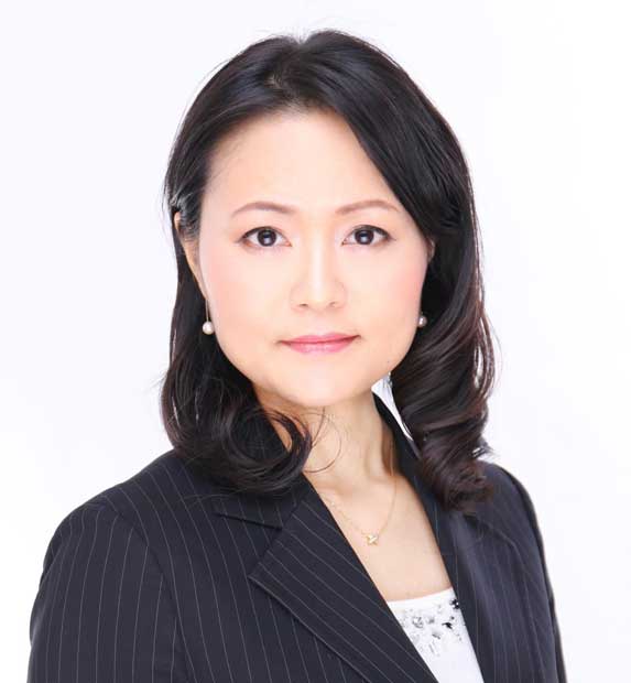 弁護士 鞠子千春/三島総合法律事務所(東京都品川区)、一般企業(総合職)、都内法律事務所勤務を経て現職。相続など家事事件、一般民事事件、企業法務などが専門。予防法務にも力を入れる(写真:本人提供)