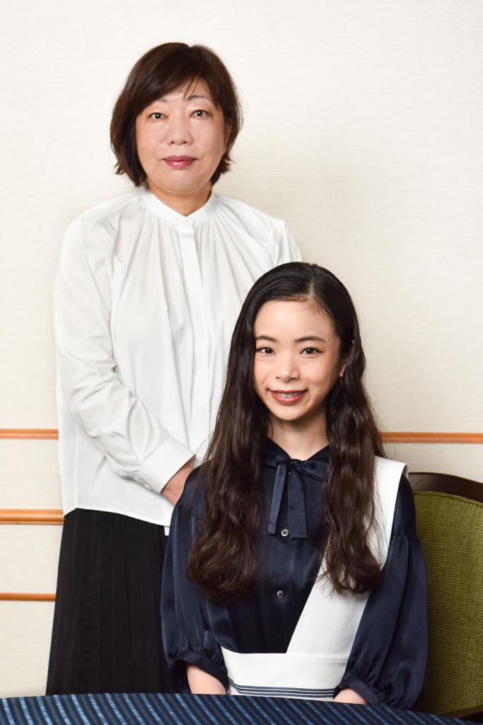 趣里さん（右）と林真理子さん　（撮影／写真部・掛祥葉子）