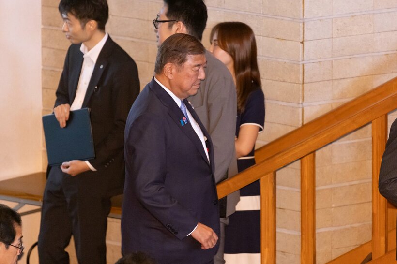 総裁選前倒しの検討が決まった両院議員総会の日の石破茂首相（写真映像部・上田泰世撮影）