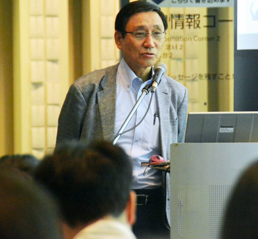 長崎大学客員教授でNPO法人ピースデポ代表の鈴木達治郎さん。「核の傘に守られているというのは幻想」