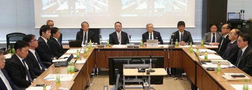 12球団代表者会議が開かれ、新型コロナウイルス関連への対応が話し合われた=3月9日、東京都港区(C)朝日新聞社