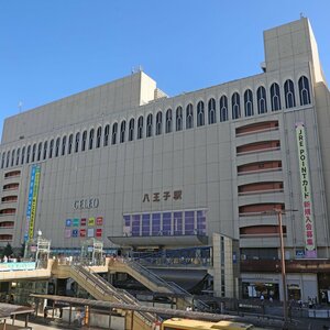【著者から】　作家 ・吉川英梨さんの最新作『新人女警』。吉川さんが語る八王子のディープな魅力とは？　（一冊の本収録）