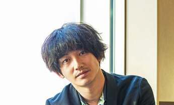 瑛太「家ではビキニパンツ一丁で歩いて…」知られざる私生活