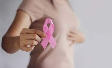 目からうろこ！ワコールの教えが形成外科医の常識を変えた　乳がん患者の「乳房再建手術」が画期的に進化