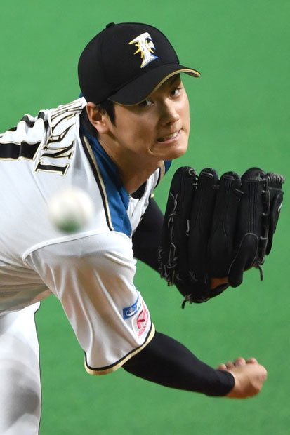 大谷は右投げ、左打ち。身長１９３センチ、体重９２キロ。２０１２年、花巻東高からドラフト１位で日本ハムに入った　（ｃ）朝日新聞社