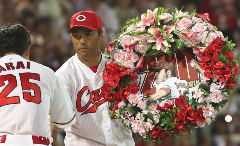 メジャーから広島に復帰し、日米通算200勝を果たした黒田博樹（2016年7月）